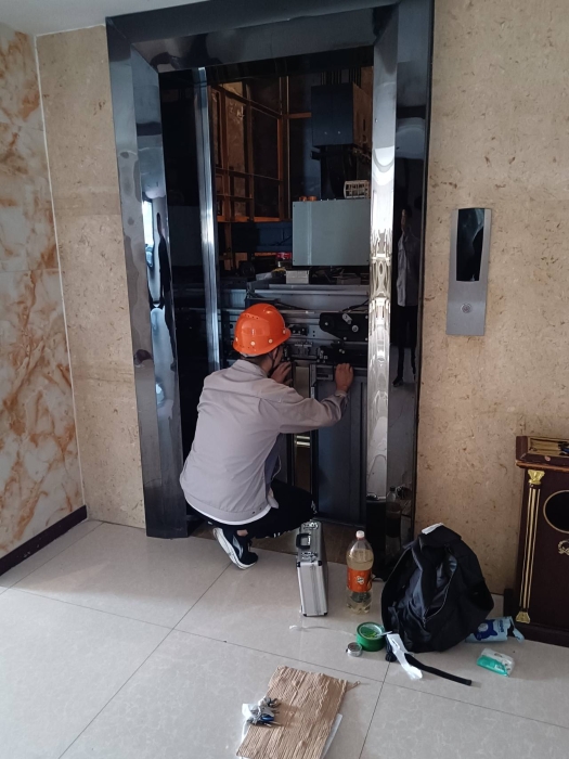 為世界(jie)武當太級(ji)大會提供(gòng)安全保障(zhang)